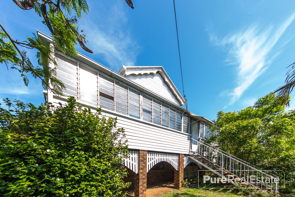 1665 Sandgate Road purerealestategroup